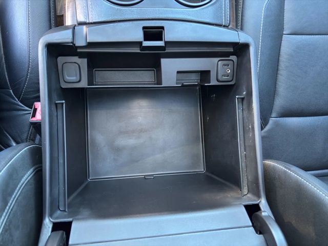 2018 Chevrolet Suburban CLEAN CARFAX REPORT, BLUETOOTH, SUNROOF, TOUCHSCREEN, TINTED!!! - 22981715 - 30