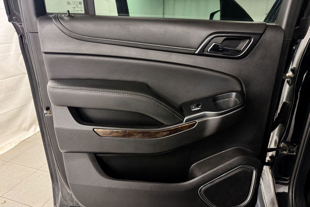 2018 Chevrolet Suburban LT 4WD - 22969920 - 15