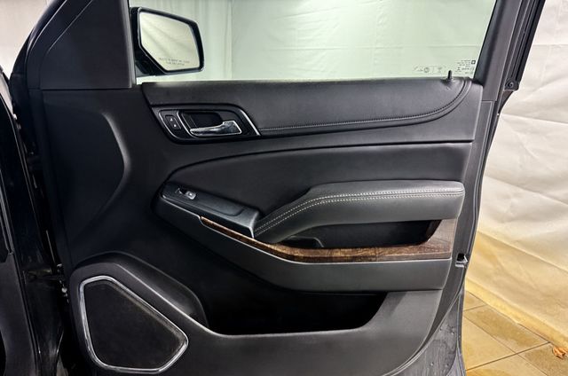 2018 Chevrolet Suburban LT 4WD - 22969920 - 16