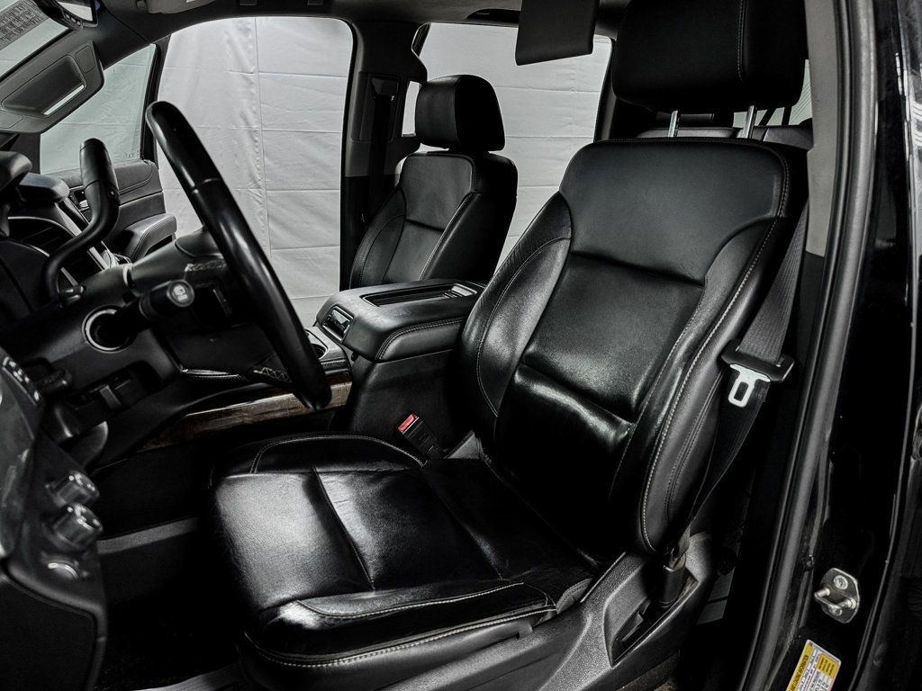 2018 Chevrolet Suburban LT 4WD - 22969920 - 6