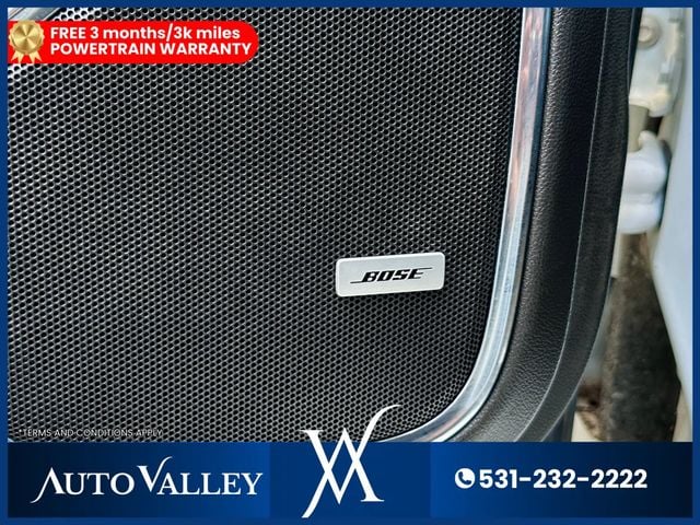 2018 Chevrolet Suburban LT Sport Utility 4D - 22939037 - 15