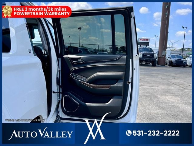 2018 Chevrolet Suburban LT Sport Utility 4D - 22939037 - 24
