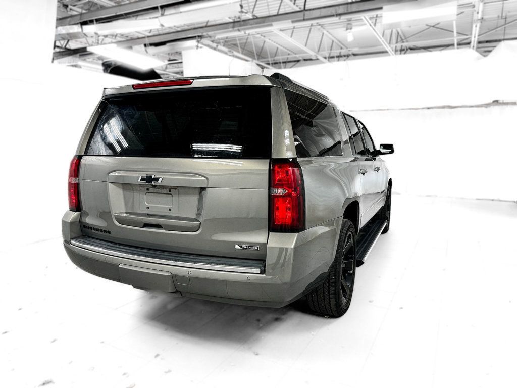 2018 Chevrolet Suburban Premier photo 4