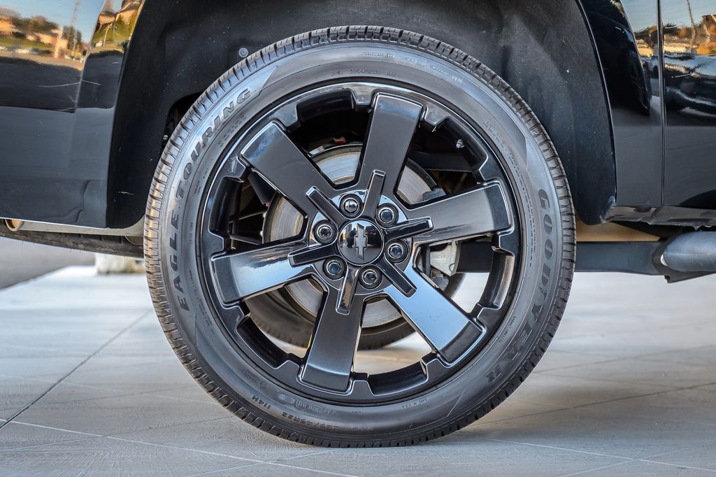 2018 Chevrolet Suburban SUBURBAN LT Z71 QUAD CAPTAINS REAR ENTERTAINMENT LOADED MUST SEE - 22947883 - 14