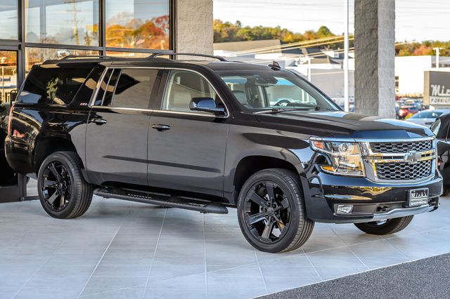 2018 Chevrolet Suburban SUBURBAN LT Z71 QUAD CAPTAINS REAR ENTERTAINMENT LOADED MUST SEE - 22947883 - 3