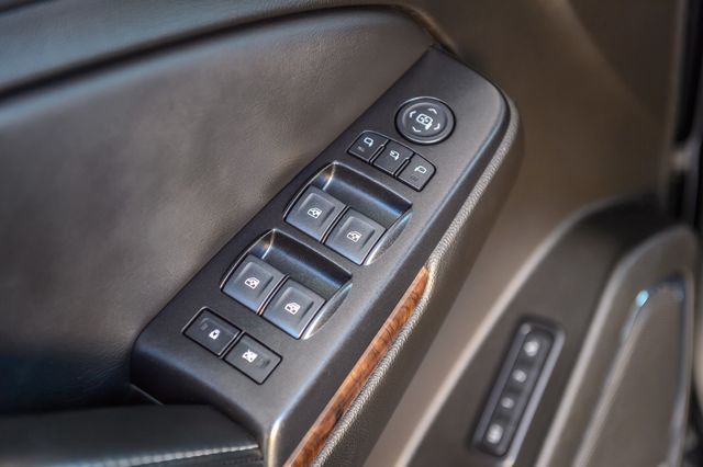 2018 Chevrolet Suburban SUBURBAN LT Z71 QUAD CAPTAINS REAR ENTERTAINMENT LOADED MUST SEE - 22947883 - 50