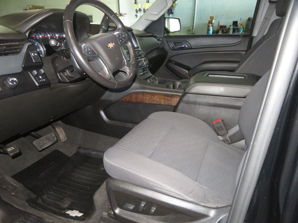 2018 Chevrolet Tahoe 2OWNER AZ TRUCK THIRD ROW SEATING EXTRA CLEAN  - 22955808 - 18