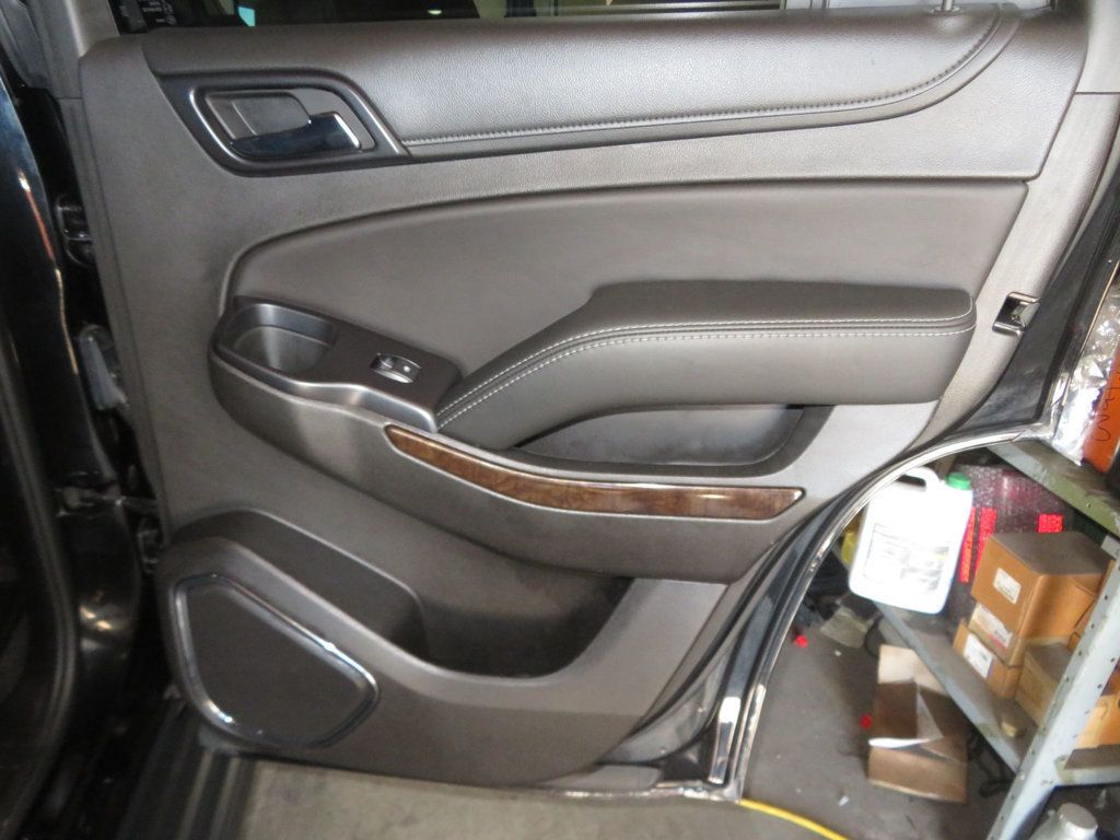 2018 Chevrolet Tahoe 2OWNER AZ TRUCK THIRD ROW SEATING EXTRA CLEAN  - 22955808 - 28