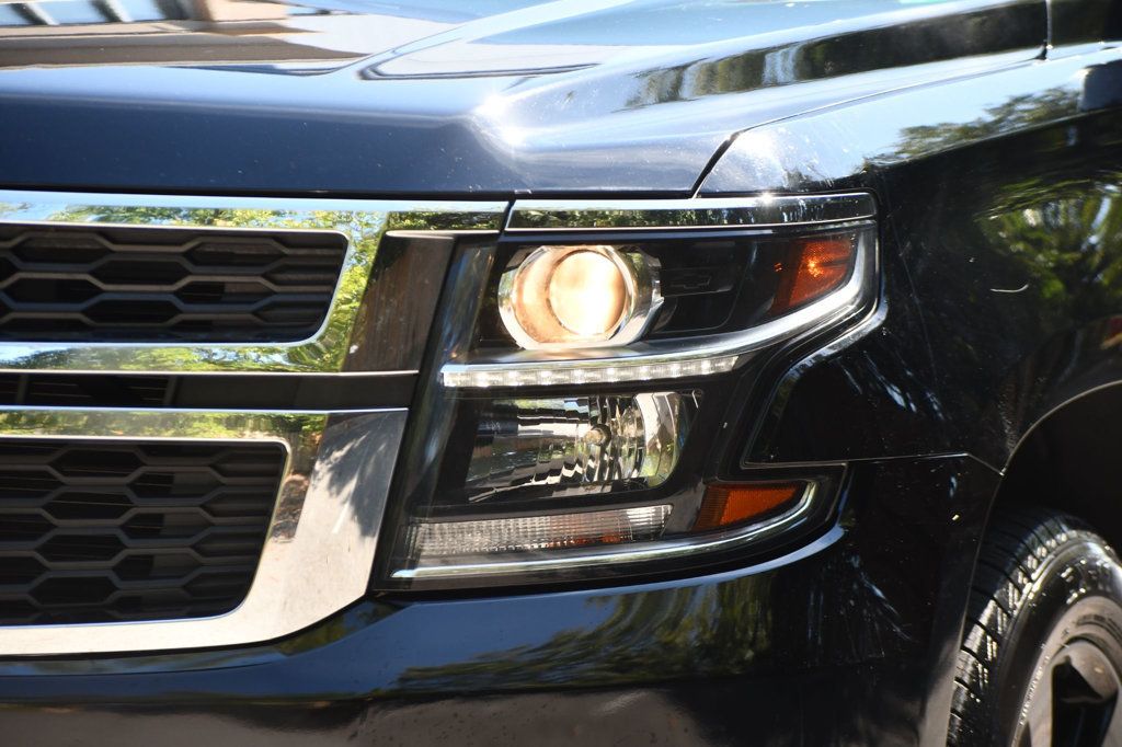 2018 Chevrolet Tahoe LS photo 3