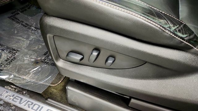 2018 Chevrolet Tahoe 4WD 4dr LT RST Edition w/ Luxury Pkg, Power Sunroof & Navigation - 22966717 - 11