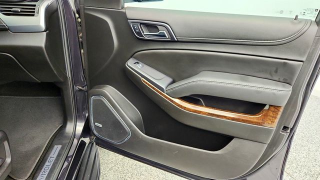 2018 Chevrolet Tahoe 4WD 4dr LT RST Edition w/ Luxury Pkg, Power Sunroof & Navigation - 22966717 - 25