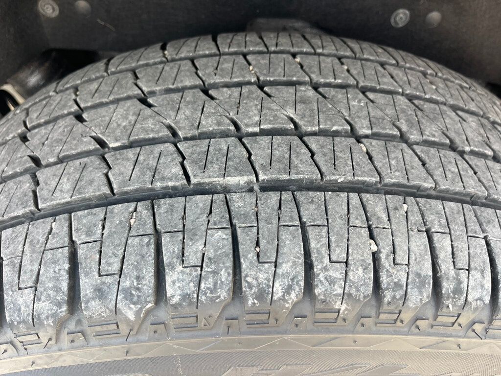 2018 Chevrolet Tahoe 5.3L Tahoe Premier Quad seats with 3rd row - 23047912 - 12