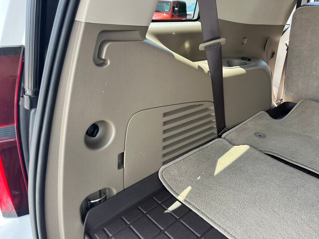 2018 Chevrolet Tahoe 5.3L Tahoe Premier Quad seats with 3rd row - 23047912 - 24