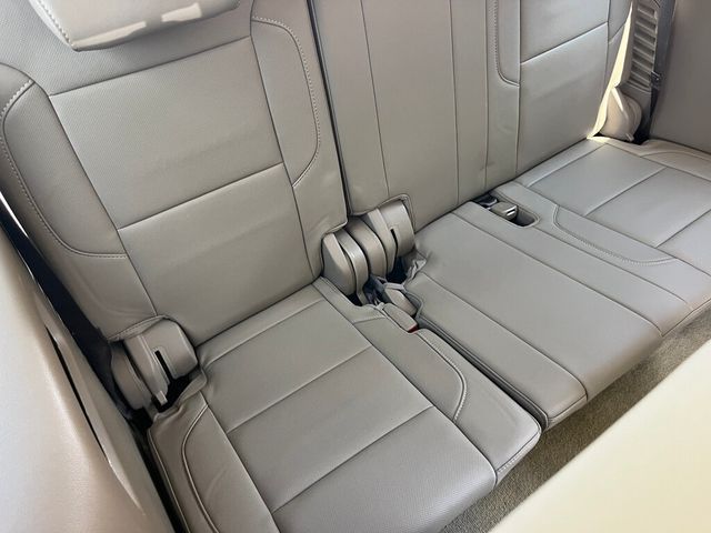 2018 Chevrolet Tahoe 5.3L Tahoe Premier Quad seats with 3rd row - 23047912 - 28