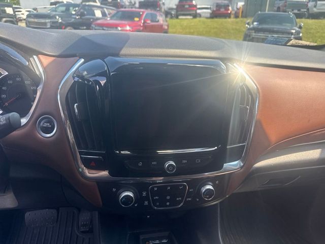 2018 Chevrolet Traverse AWD 4dr High Country w/2LZ - 23024540 - 22