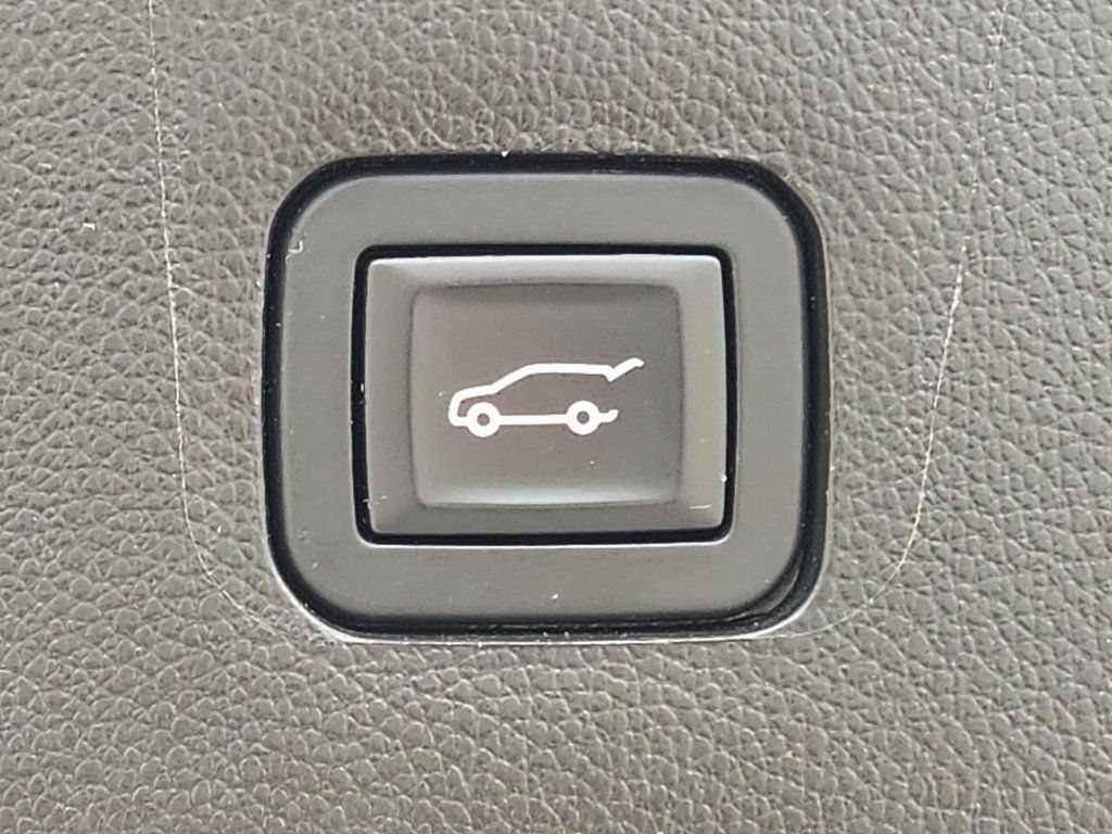 2018 Chevrolet Traverse Cloth 1LT photo 21