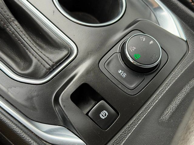 2018 Chevrolet Traverse AWD 4dr LT Leather w/3LT - 23006792 - 47