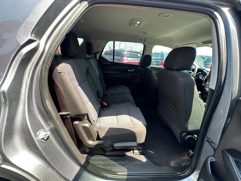 2018 Chevrolet Traverse FWD 4dr LS w/1LS - 22871224 - 19