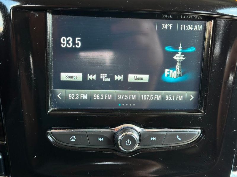 2018 Chevrolet Traverse FWD 4dr LS w/1LS - 22871224 - 38