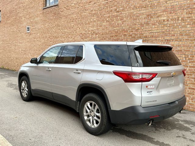 2018 Chevrolet Traverse FWD 4dr LS w/1LS - 23082559 - 1