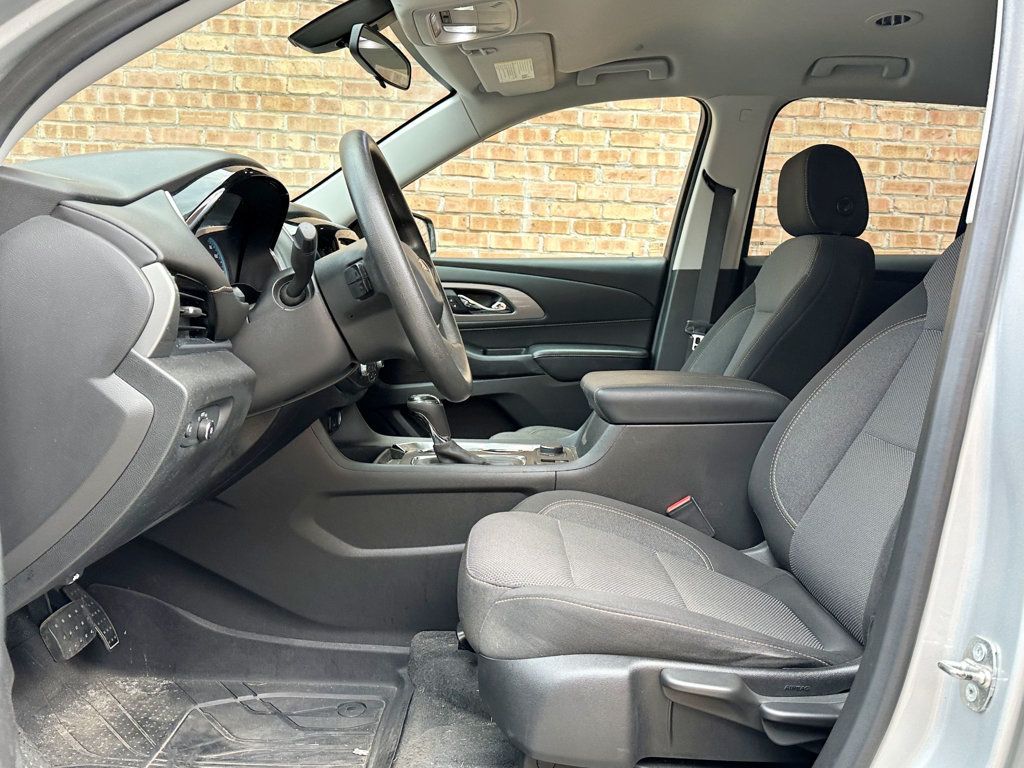 2018 Chevrolet Traverse FWD 4dr LS w/1LS - 23082559 - 6