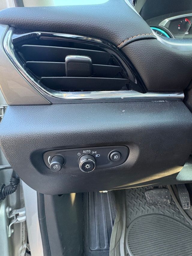 2018 Chevrolet Traverse FWD 4dr LT Leather w/3LT - 22986134 - 17