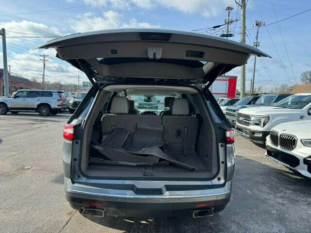 2018 Chevrolet Traverse LocalTrade/PremierEquipGroup/Heated&CooledSeats/BackupCamera - 22775786 - 13