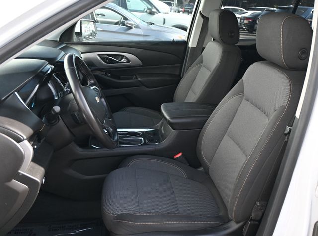 2018 Chevrolet Traverse LT  - 22941119 - 11