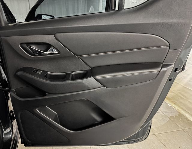 2018 Chevrolet Traverse LT - 22993108 - 13