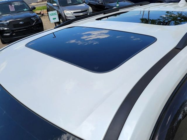 2018 Chevrolet Traverse Premier Sport Utility 4D - 23036019 - 16