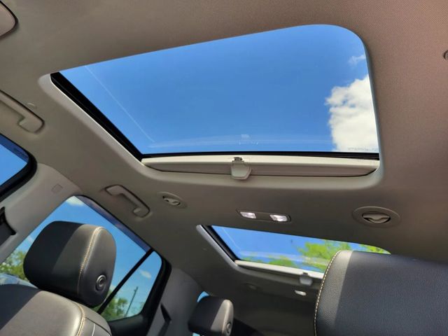 2018 Chevrolet Traverse Premier Sport Utility 4D - 23036019 - 21