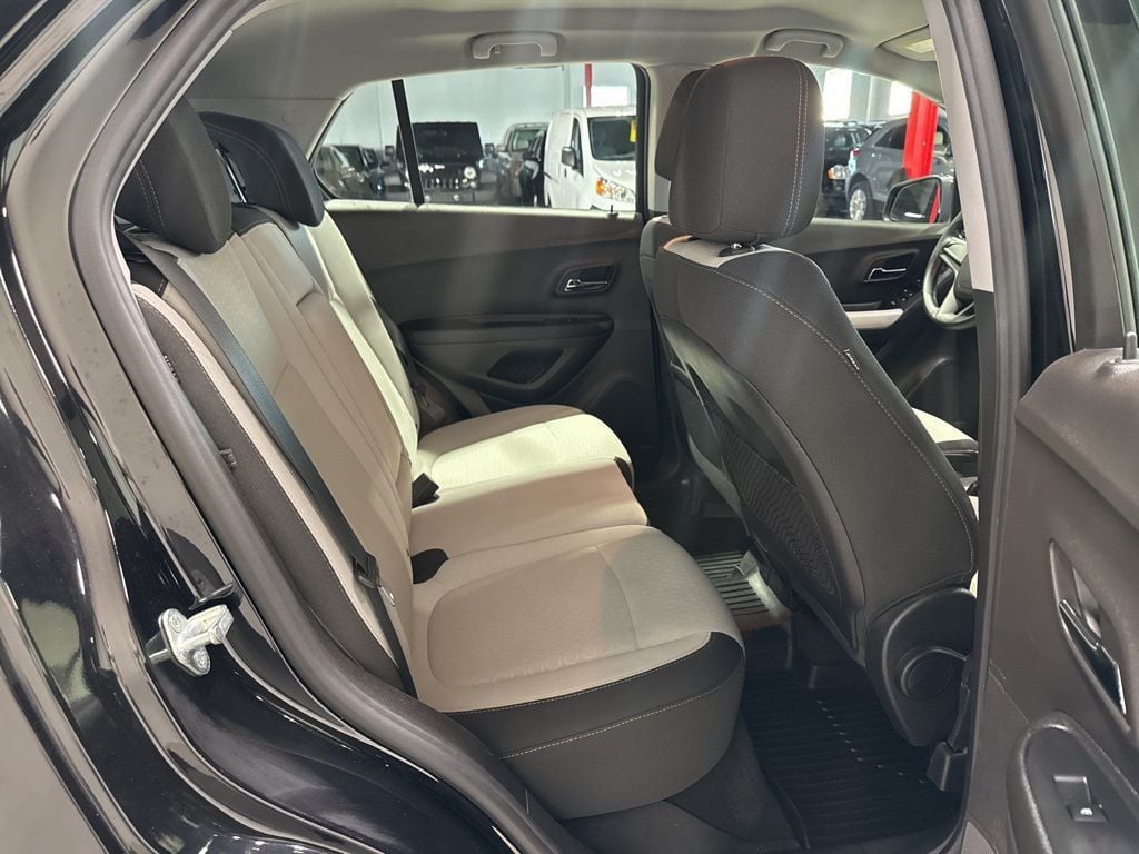 2018 Chevrolet Trax FWD 4dr LS - 22968245 - 29