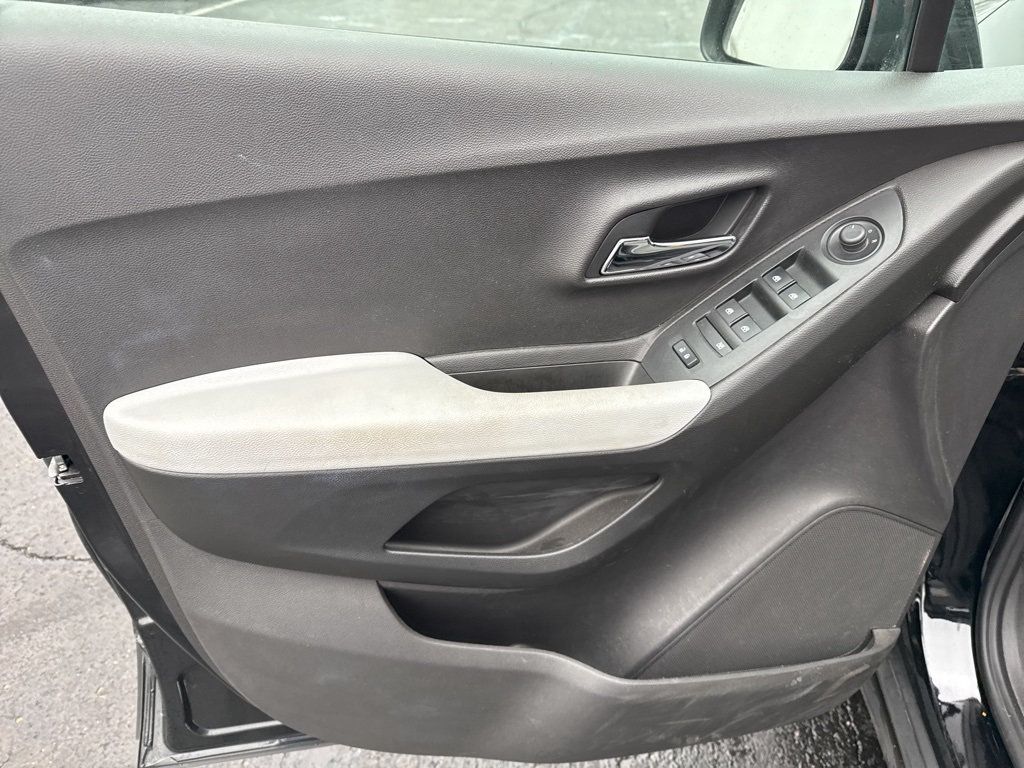 2018 Chevrolet Trax FWD 4dr LS - 22968245 - 7