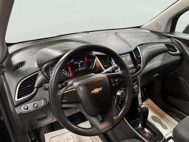 2018 Chevrolet Trax FWD 4dr LS - 23055532 - 12