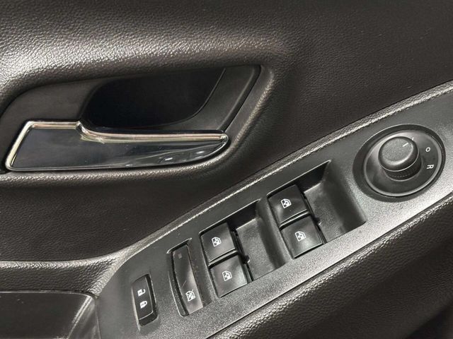 2018 Chevrolet Trax FWD 4dr LS - 23055532 - 24