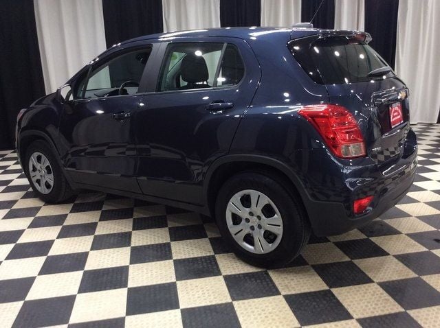 2018 Chevrolet Trax FWD 4dr LS - 22442588 - 3