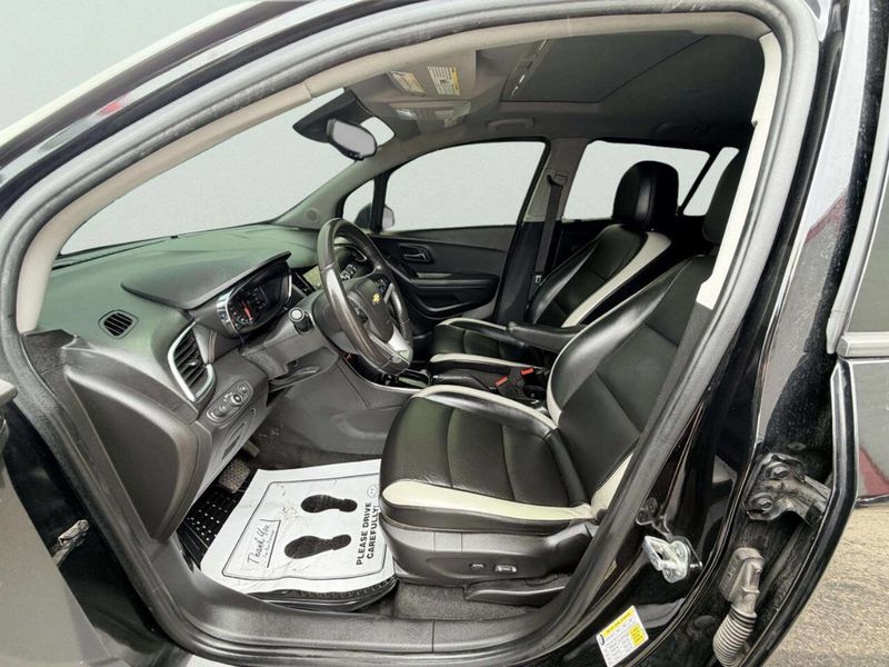 2018 Chevrolet Trax FWD 4dr Premier - 23032552 - 17