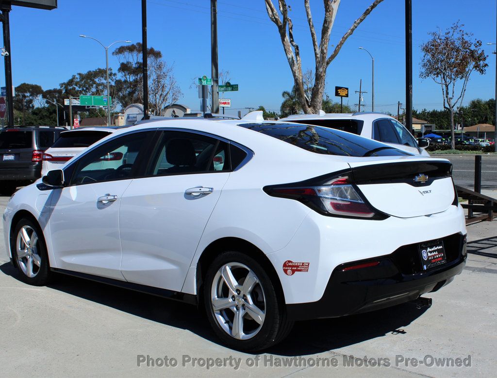 2018 Chevrolet Volt 5dr HB LT PZEV - 22987542 - 4