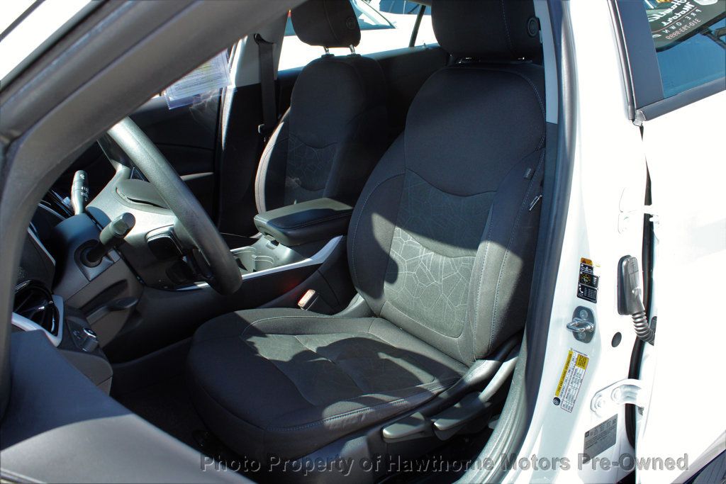 2018 Chevrolet Volt 5dr HB LT PZEV - 22987542 - 8