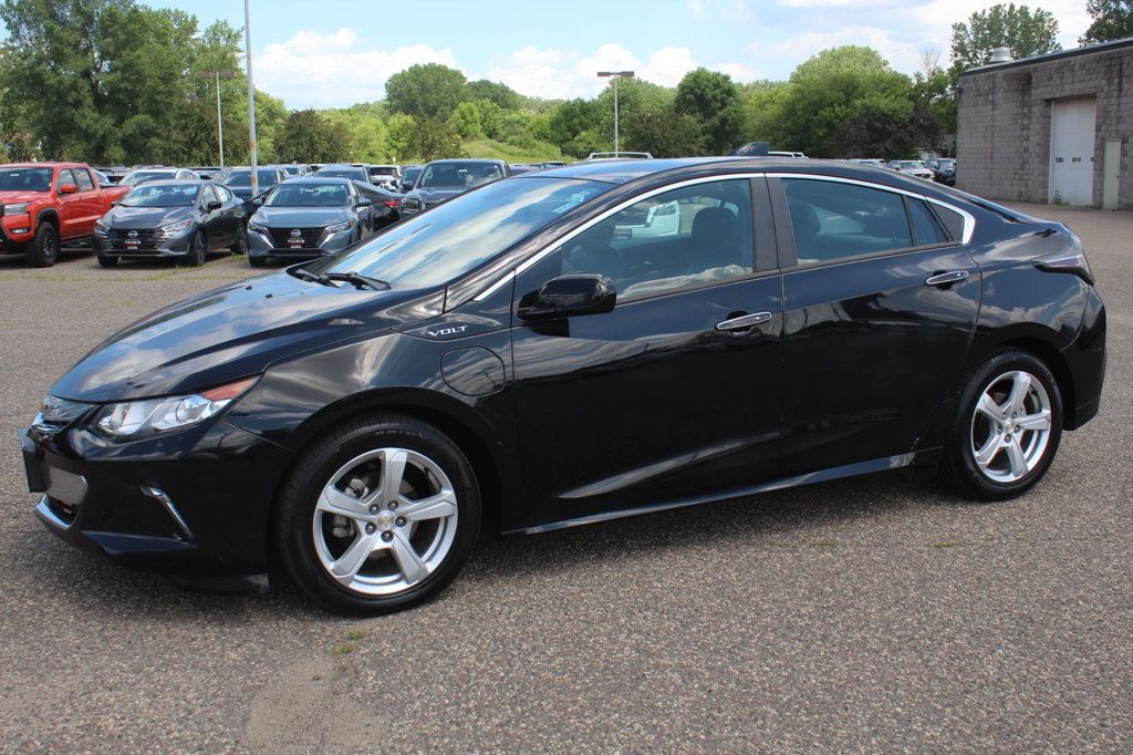 2018 Chevrolet Volt LT photo 15