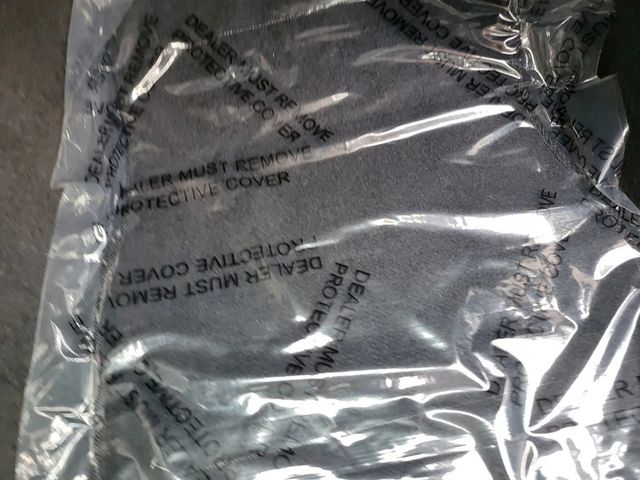 2018 Chevrolet Volt Premier Sedan 4D - 23001786 - 34