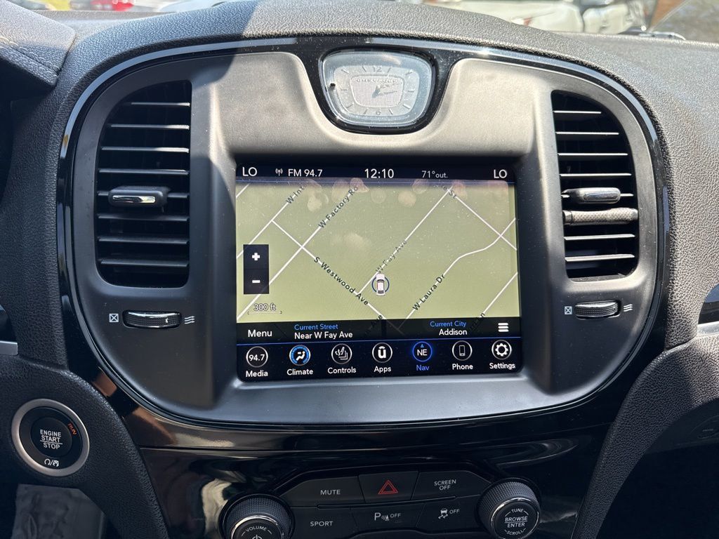 2018 Chrysler 300 300S AWD - 23034012 - 10