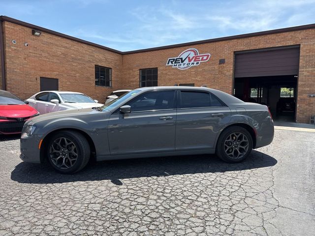 2018 Chrysler 300 300S AWD - 23034012 - 3