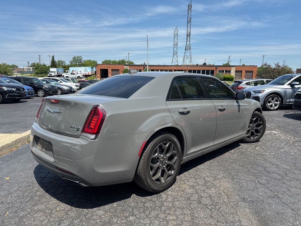 2018 Chrysler 300 300S AWD - 23034012 - 5
