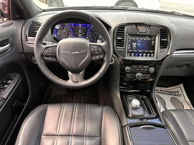 2018 Chrysler 300 300S AWD - 22388039 - 12