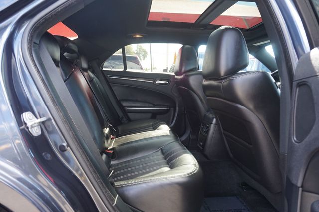 2018 Chrysler 300 300 S, PREMIUM WHEELS, PANORAMA MOON ROOF, LEATHER, BOSE SOUND - 23021788 - 17