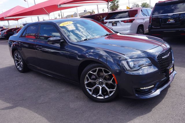 2018 Chrysler 300 300 S, PREMIUM WHEELS, PANORAMA MOON ROOF, LEATHER, BOSE SOUND - 23021788 - 1