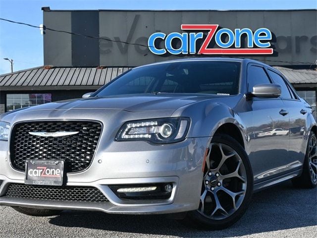 2018 Chrysler 300 300S RWD - 22936925 - 6