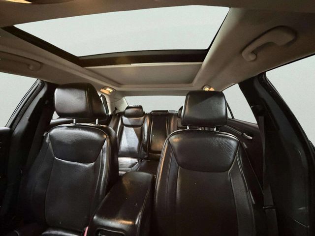 2018 Chrysler 300 Limited AWD - 22979987 - 19