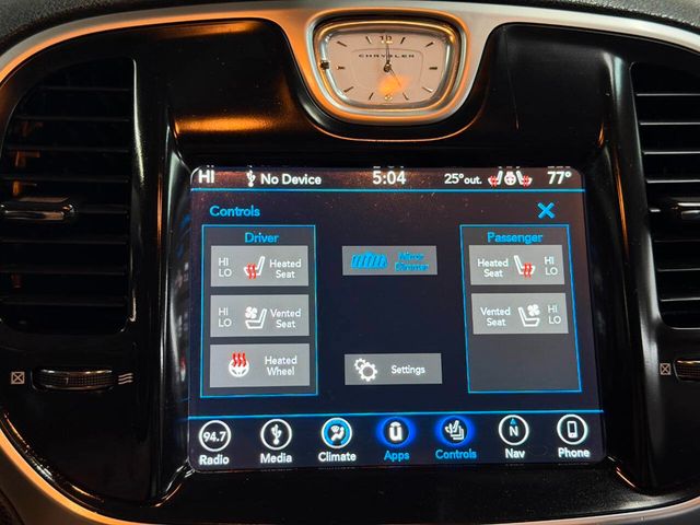 2018 Chrysler 300 Limited AWD - 23008023 - 47